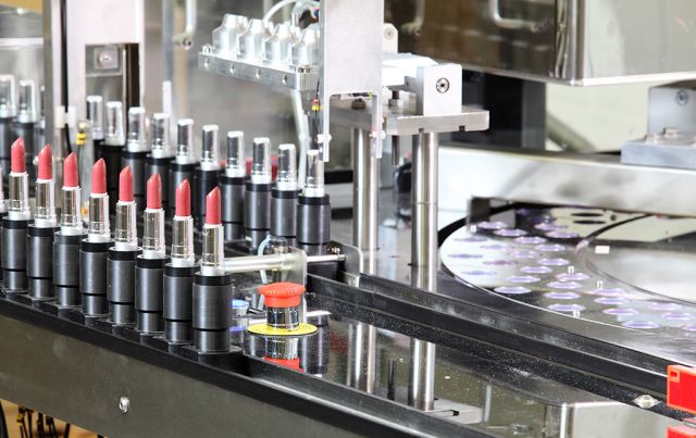 Chromavis Fareva S.p.a., con Sinergest Suite la centralizzazione della qualità e la creazione di un Atelier del make-up